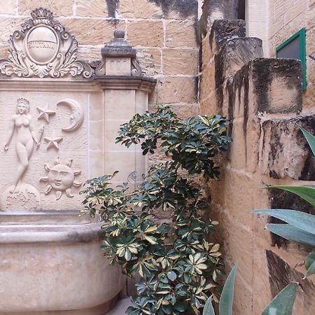 Ta Ildis Farmhouse Nadur Exterior photo